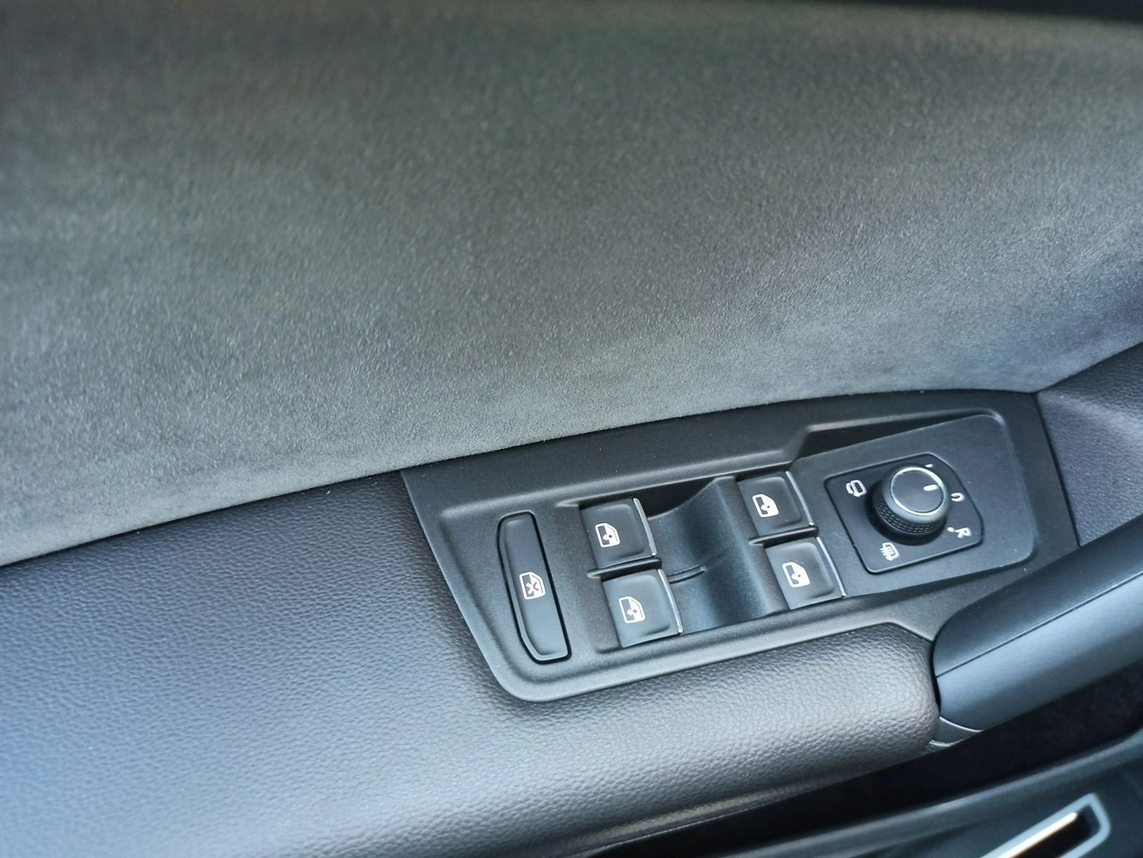 Volkswagen Tiguan - Zdjęcie 19