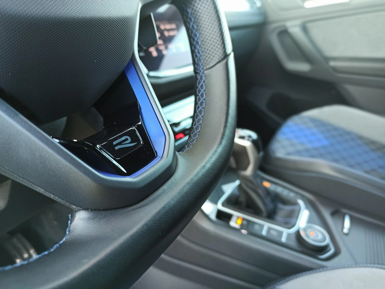 Volkswagen Tiguan - Zdjęcie 33