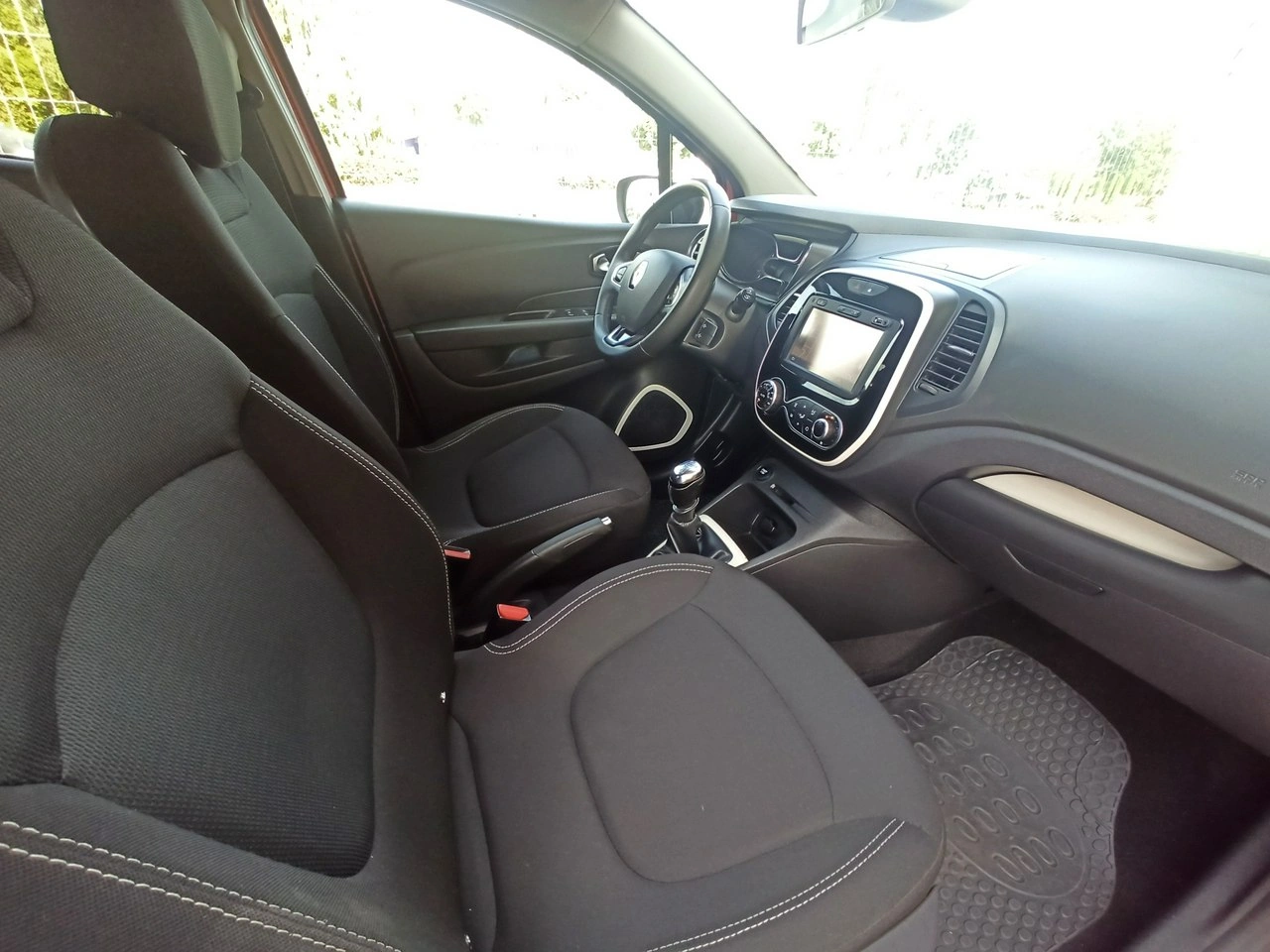 Renault Captur - Zdjęcie 12
