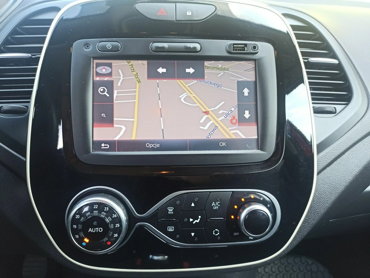 Renault Captur - Zdjęcie 15