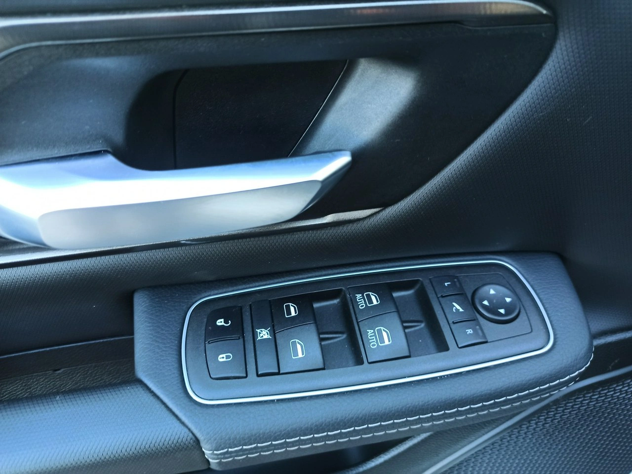 Dodge RAM - Zdjęcie 17