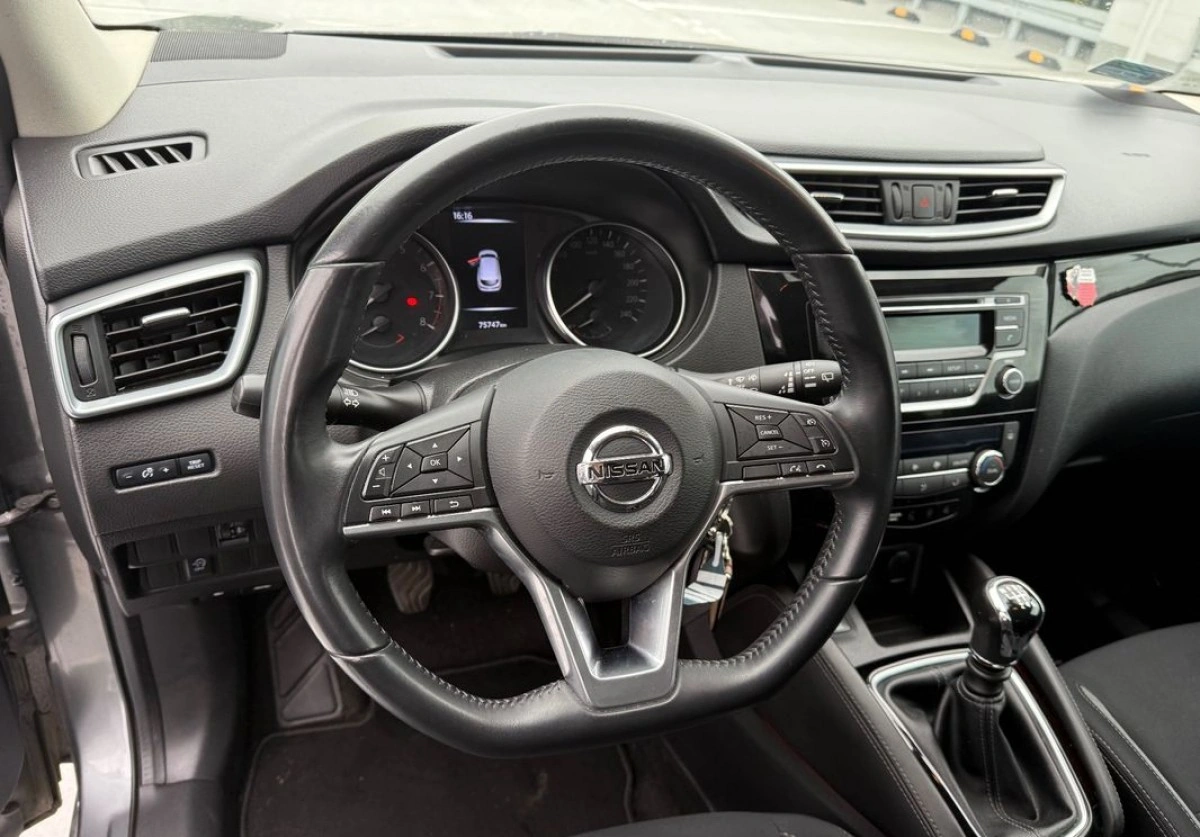 Nissan Qashqai - Zdjęcie 17