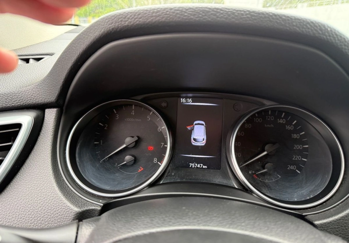 Nissan Qashqai - Zdjęcie 19