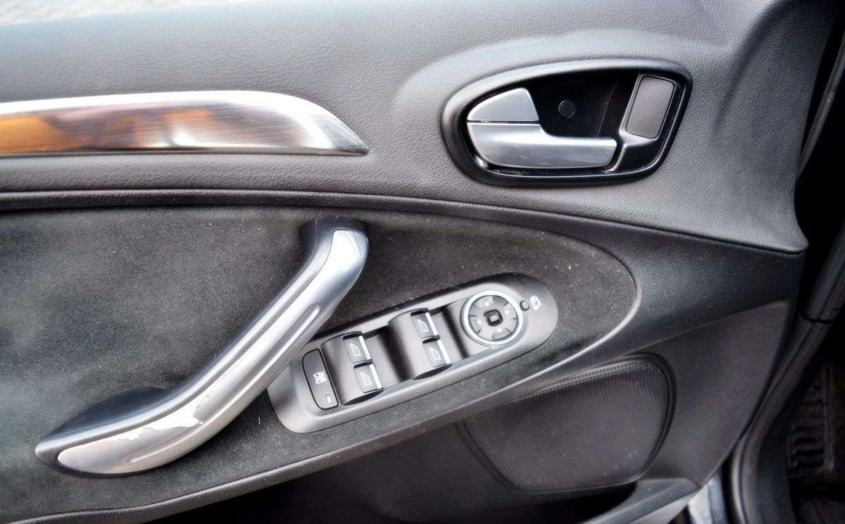 Ford S-Max - Zdjęcie 12