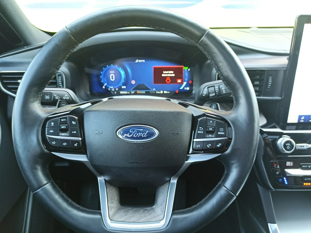 Ford Explorer - Zdjęcie 19