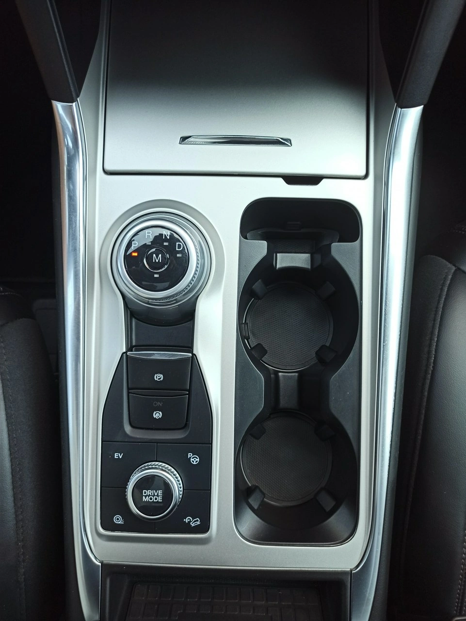 Ford Explorer - Zdjęcie 22