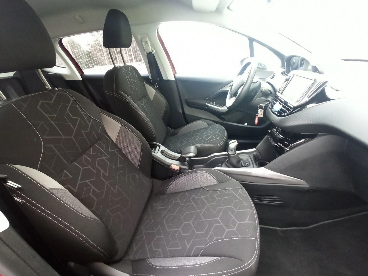 Peugeot 2008 - Zdjęcie 10