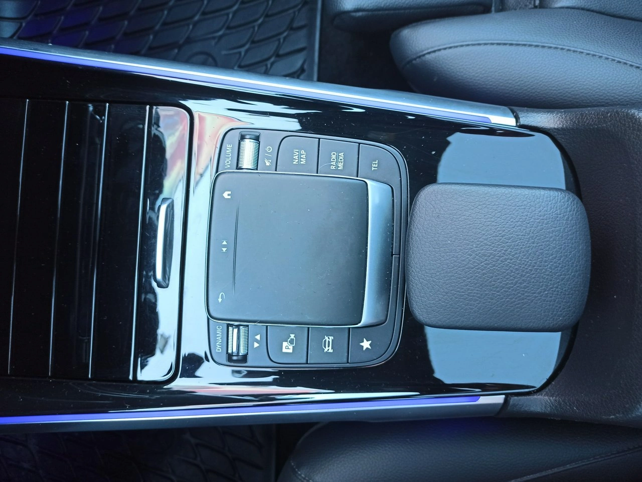 Mercedes GLB - Zdjęcie 19