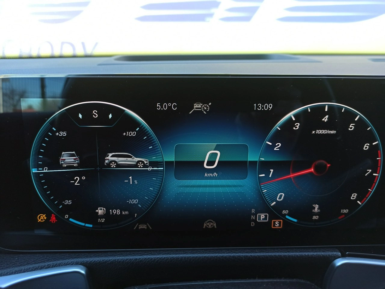 Mercedes GLB - Zdjęcie 31