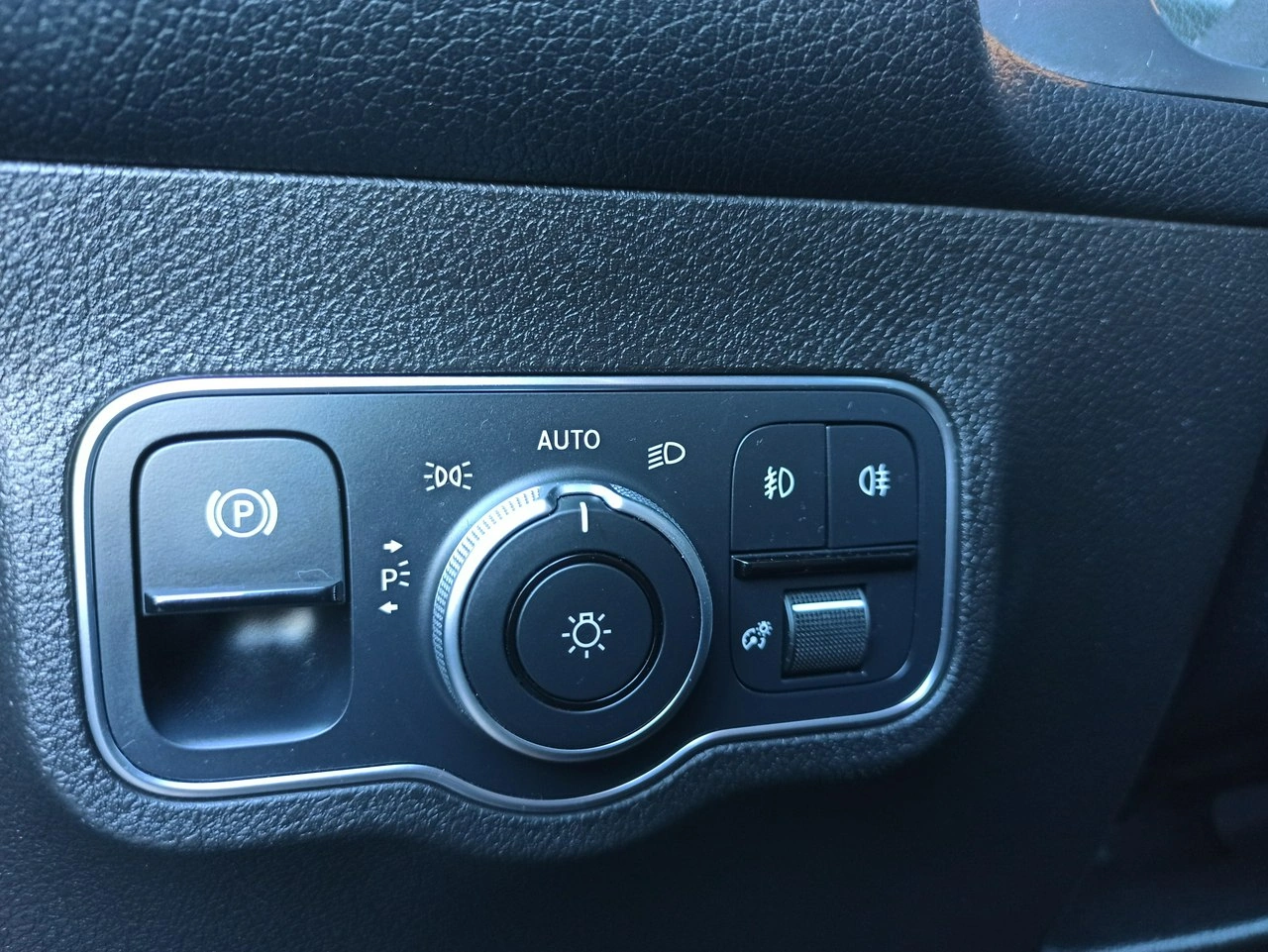 Mercedes GLB - Zdjęcie 33