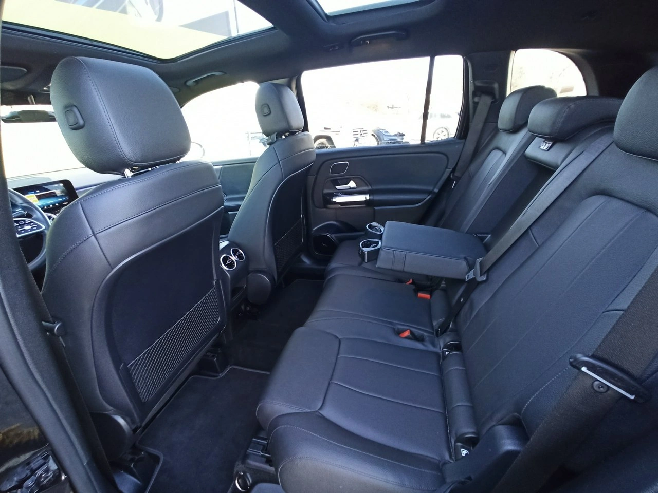 Mercedes GLB - Zdjęcie 7