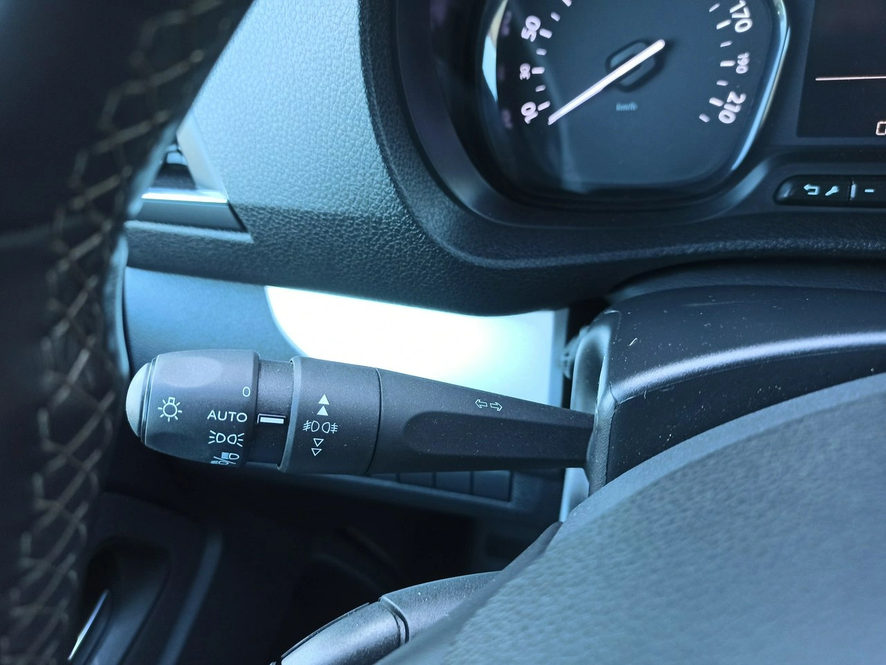 Opel Vivaro - Zdjęcie 16