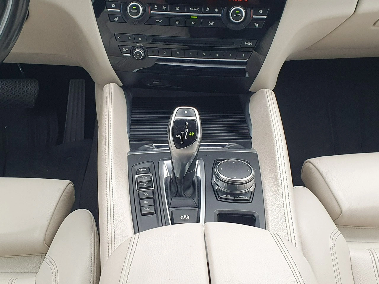 BMW X6 - Zdjęcie 32