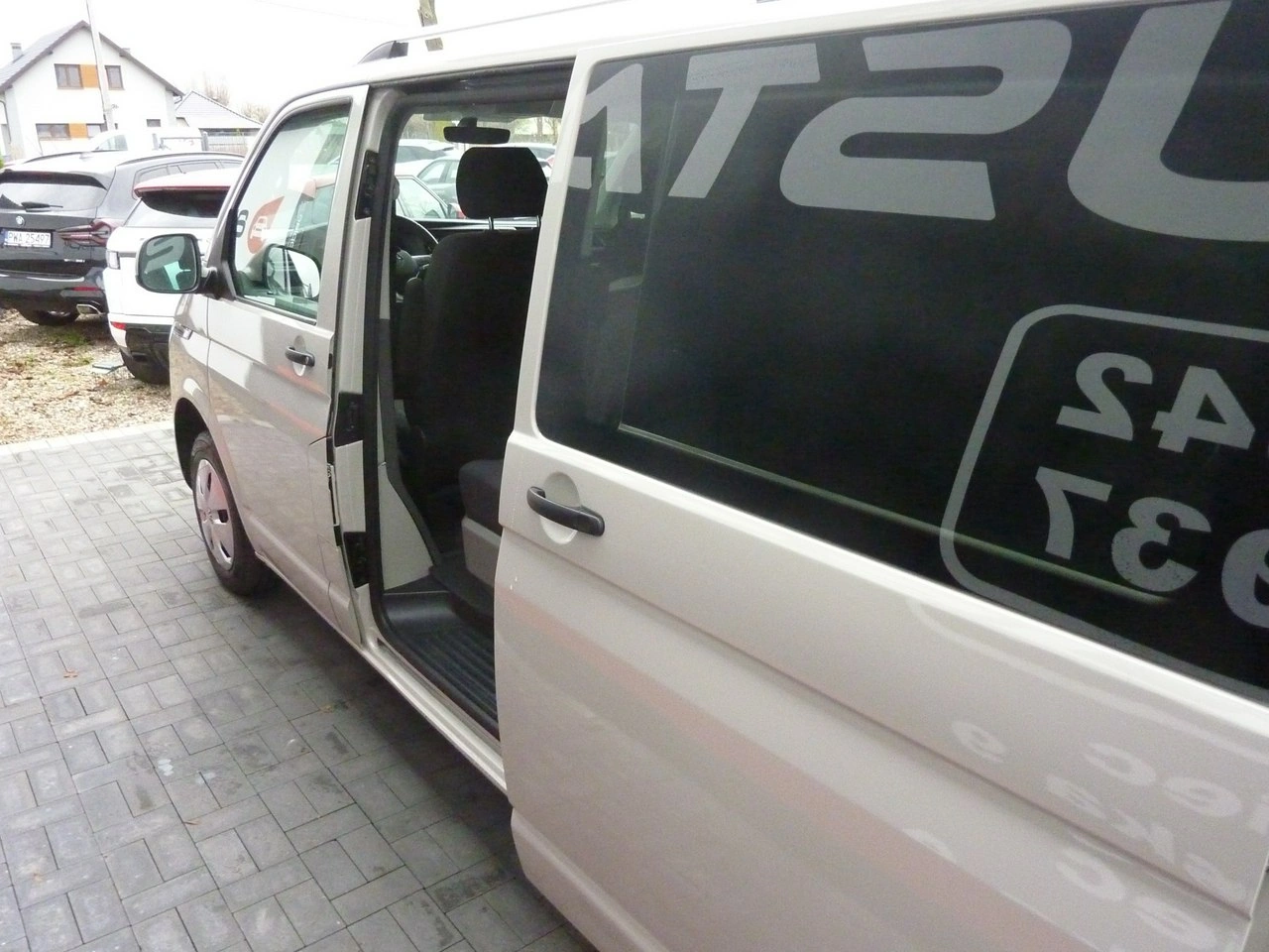 Volkswagen Transporter - Zdjęcie 14