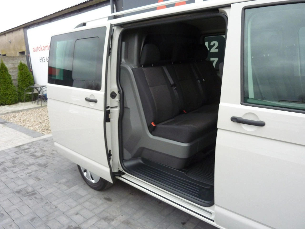 Volkswagen Transporter - Zdjęcie 16