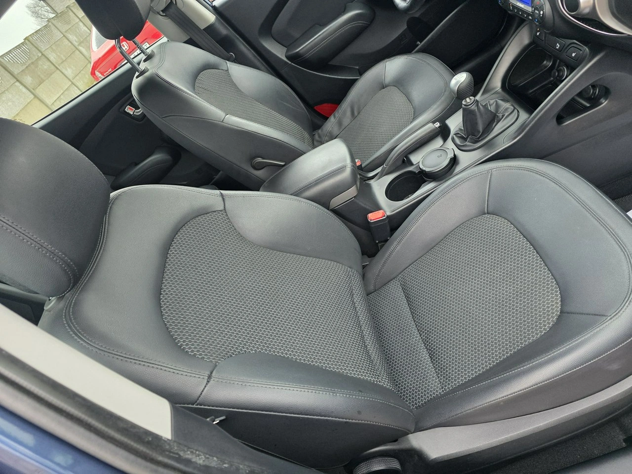 Hyundai ix35 - Zdjęcie 38