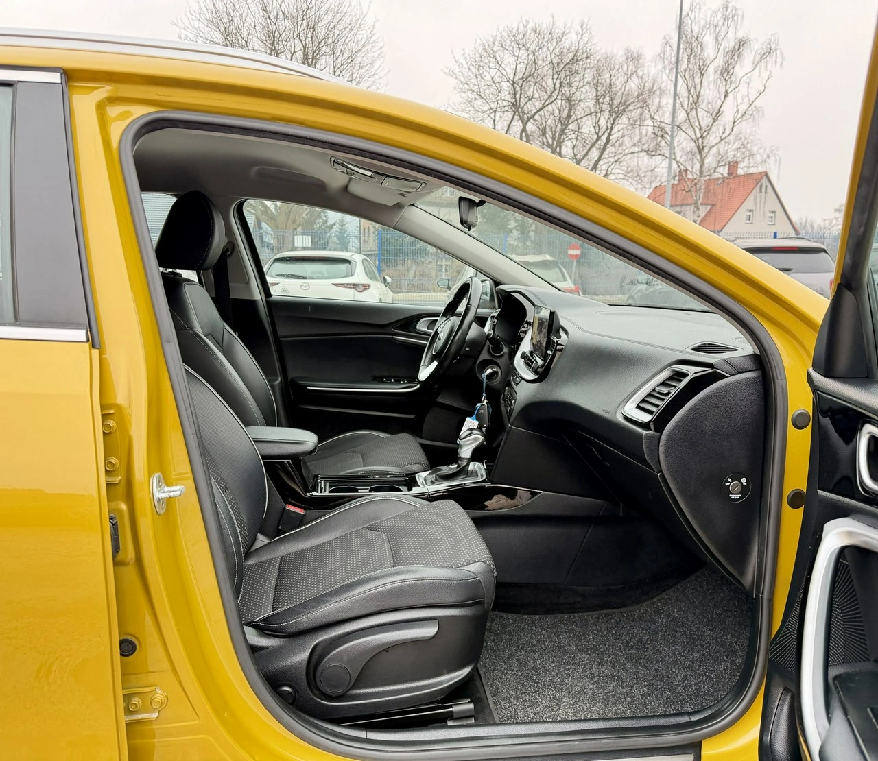 Kia XCeed - Zdjęcie 12