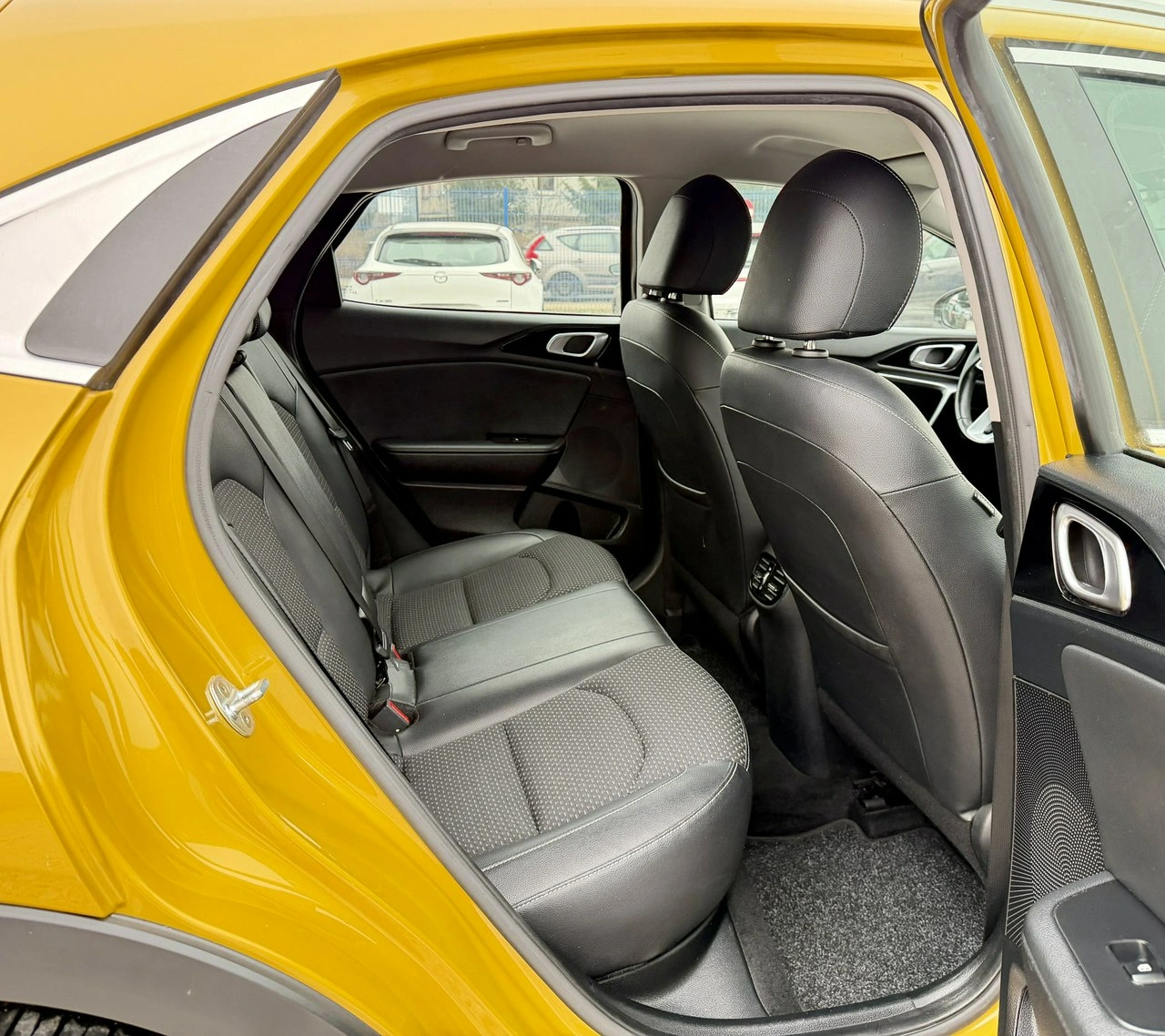 Kia XCeed - Zdjęcie 11