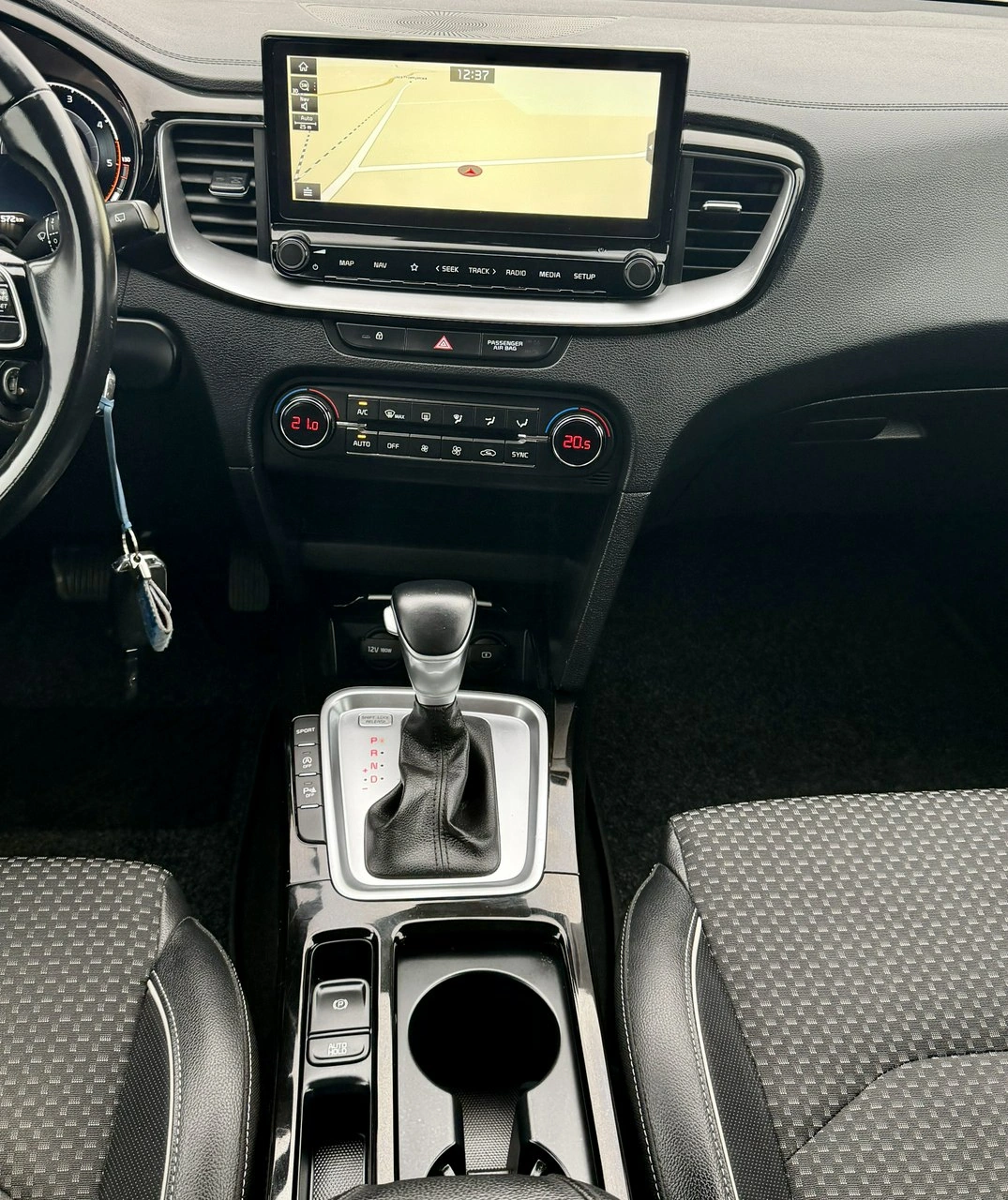 Kia XCeed - Zdjęcie 17