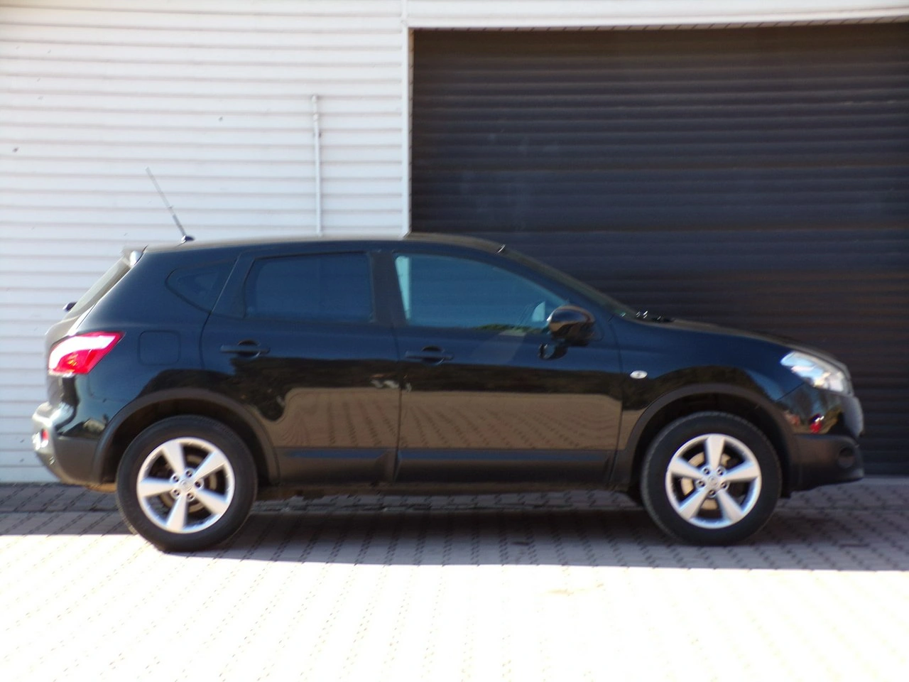 Nissan Qashqai - Zdjęcie 11
