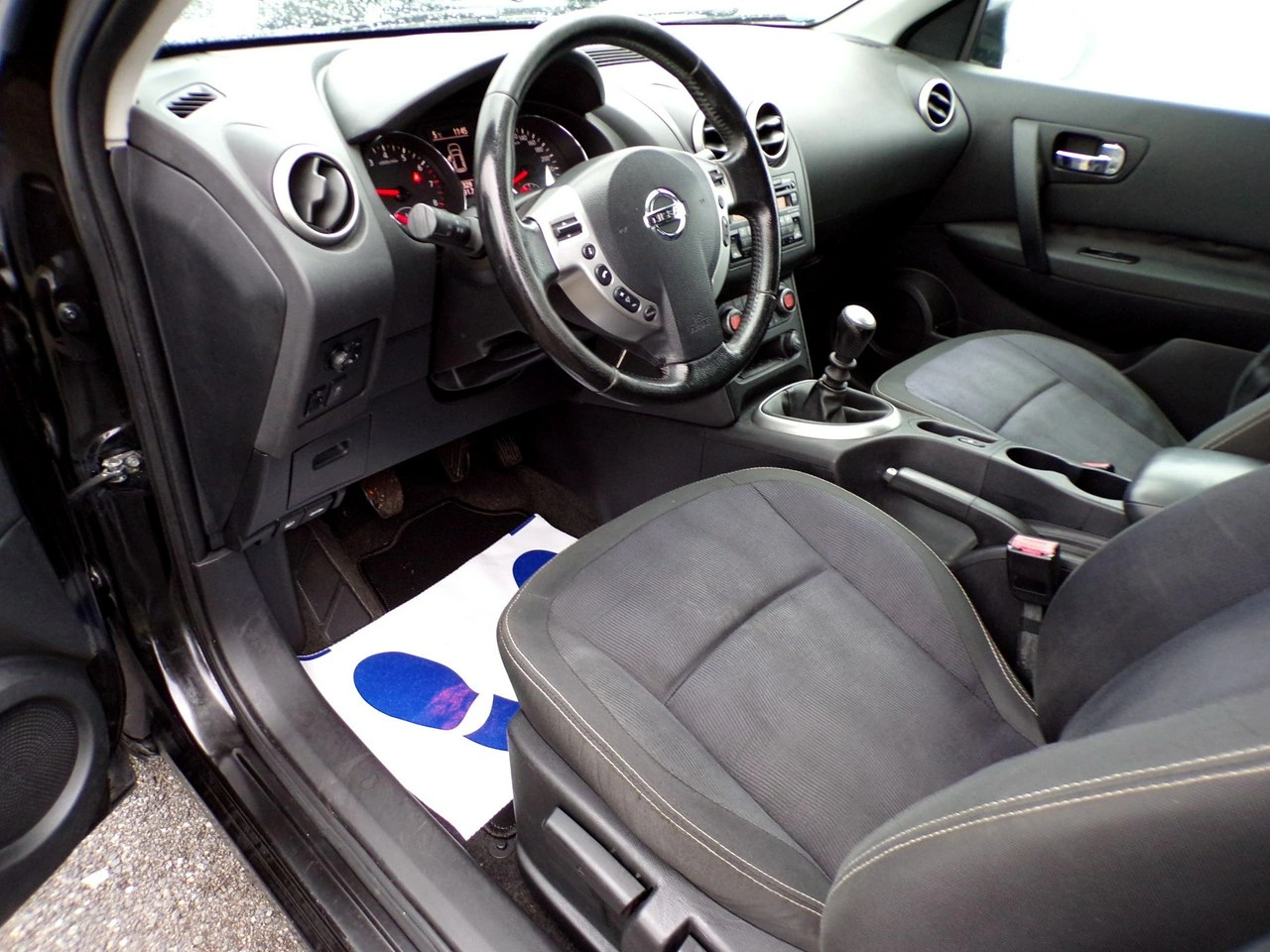 Nissan Qashqai - Zdjęcie 16