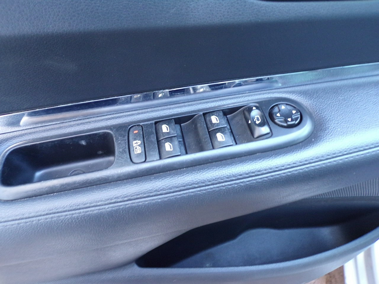 Peugeot 5008 - Zdjęcie 17