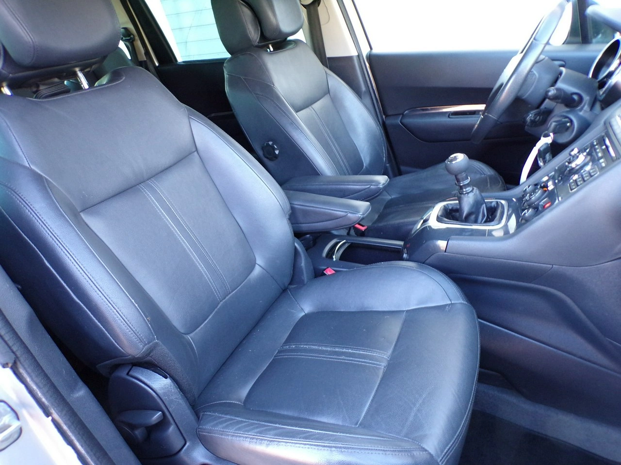 Peugeot 5008 - Zdjęcie 22