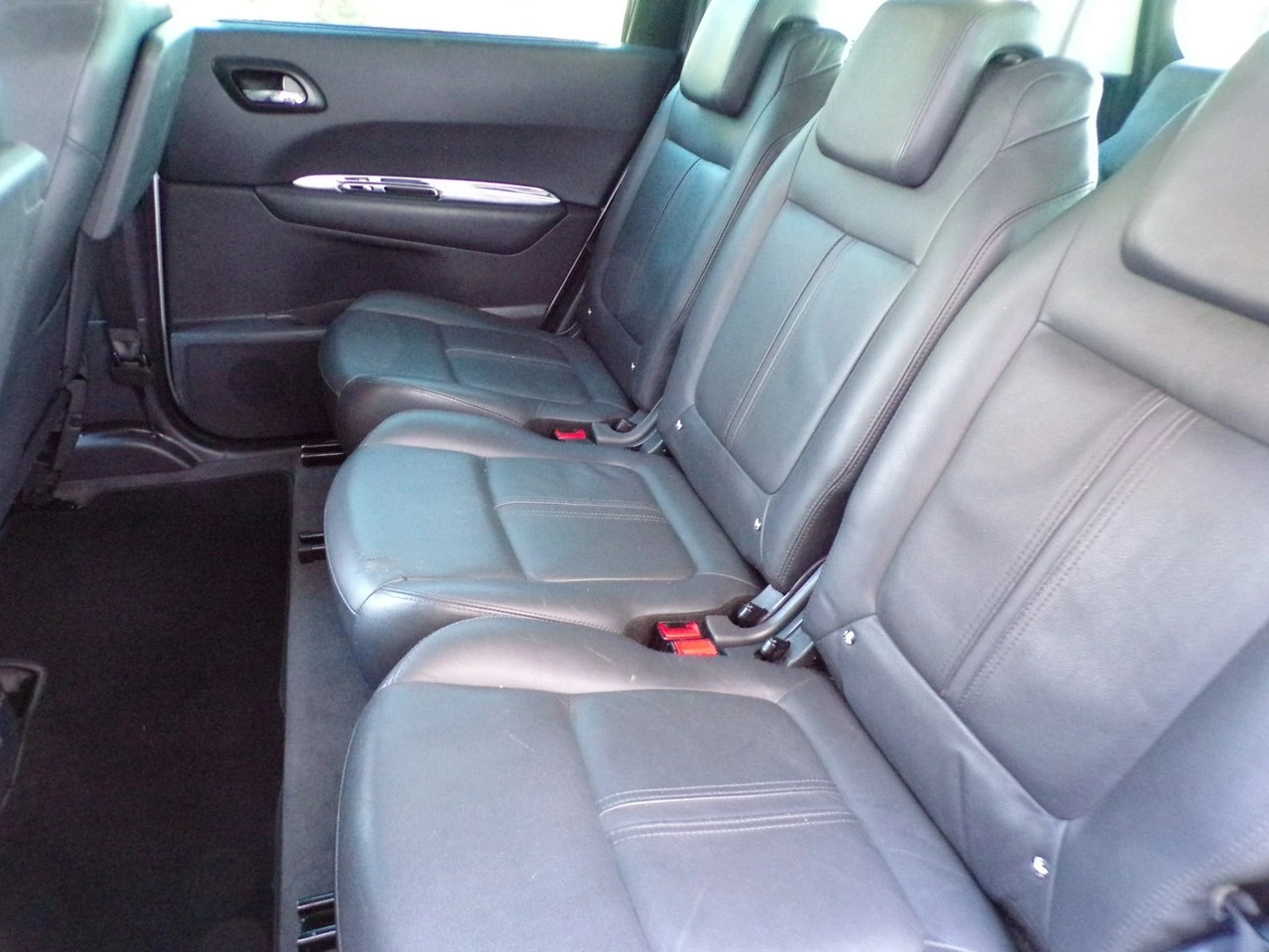 Peugeot 5008 - Zdjęcie 31