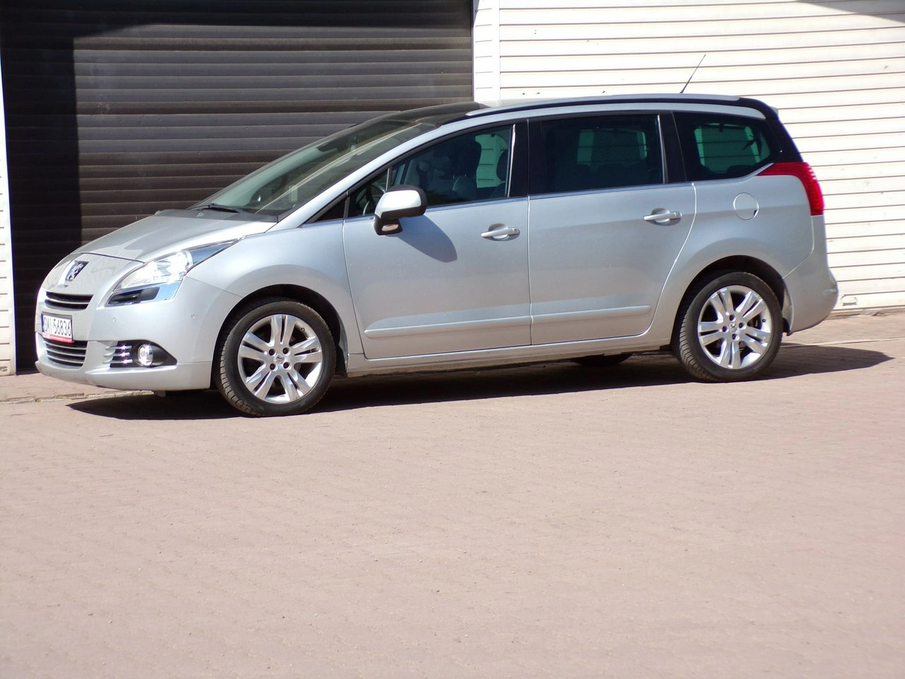 Peugeot 5008 - Zdjęcie 10