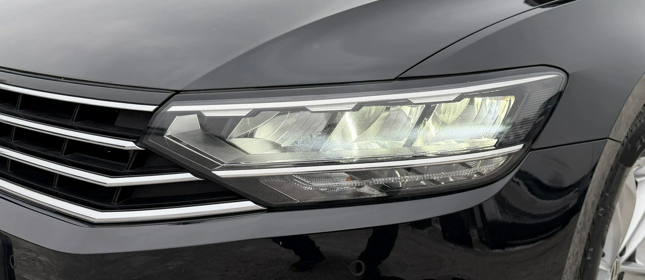 Volkswagen Passat - Zdjęcie 16