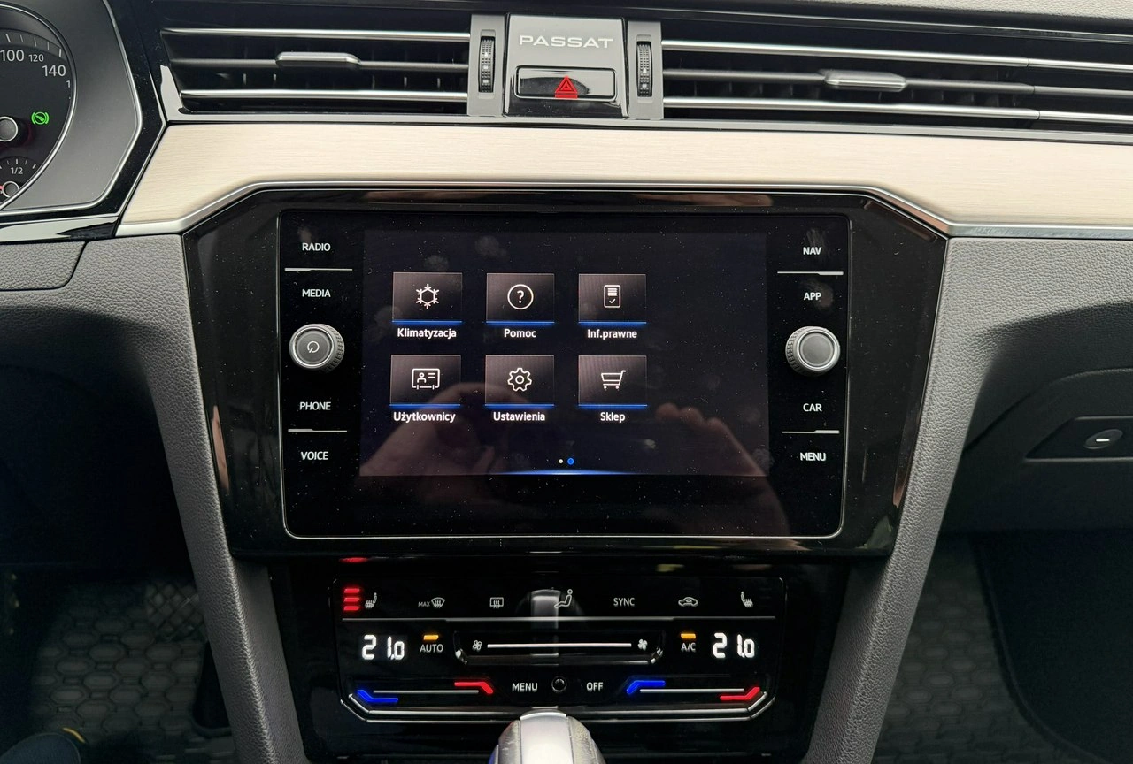 Volkswagen Passat - Zdjęcie 31