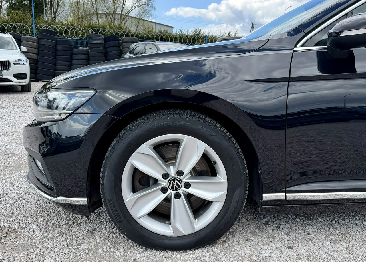 Volkswagen Passat - Zdjęcie 37