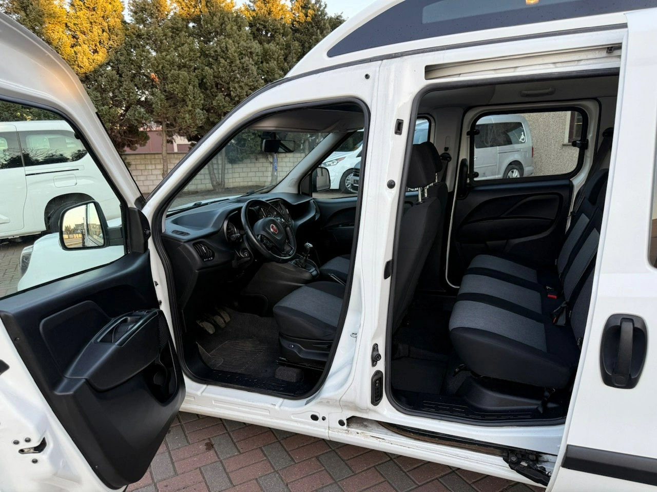 Fiat Doblo - Zdjęcie 11