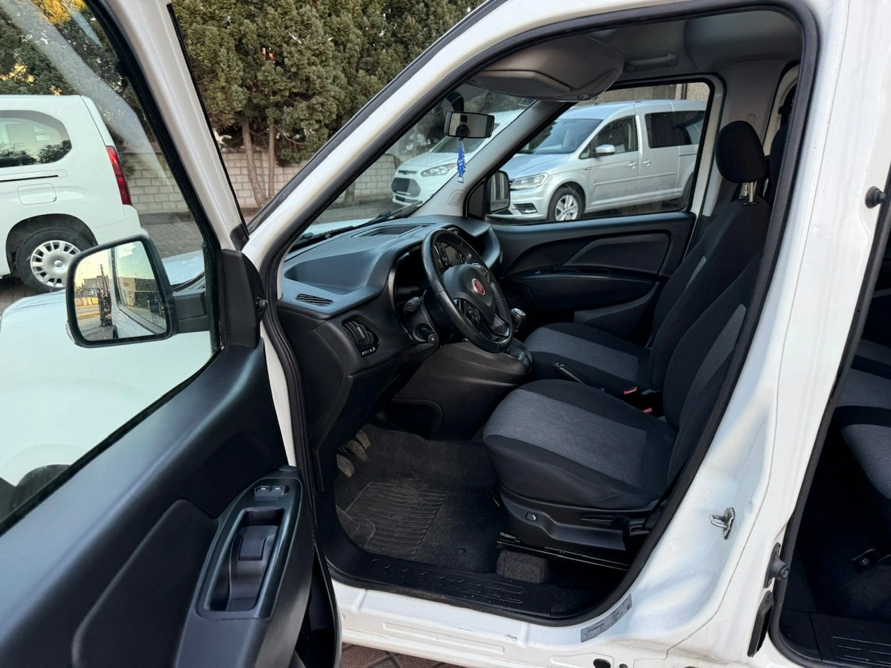 Fiat Doblo - Zdjęcie 12
