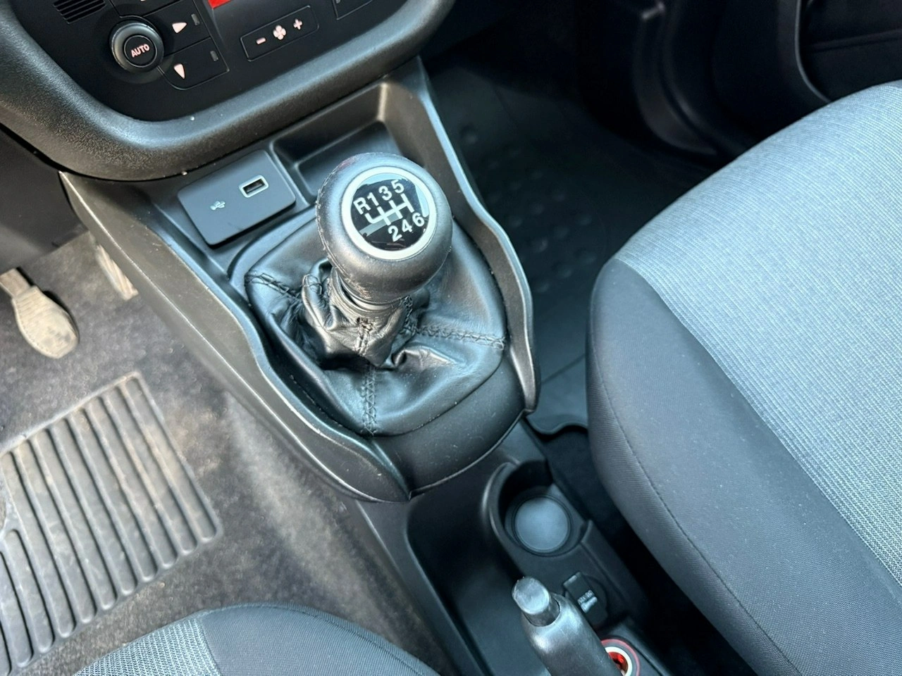 Fiat Doblo - Zdjęcie 19