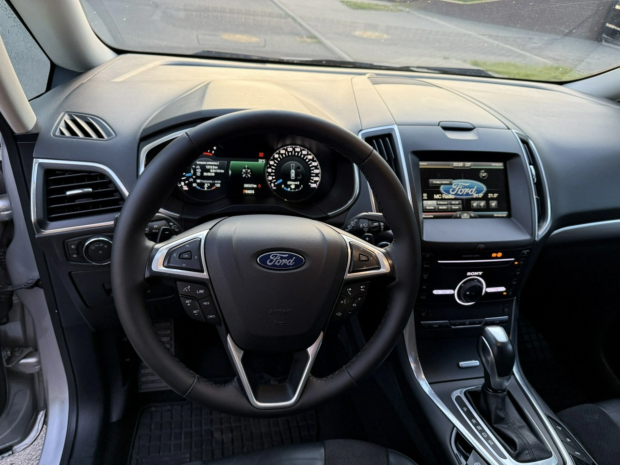 Ford Galaxy - Zdjęcie 9