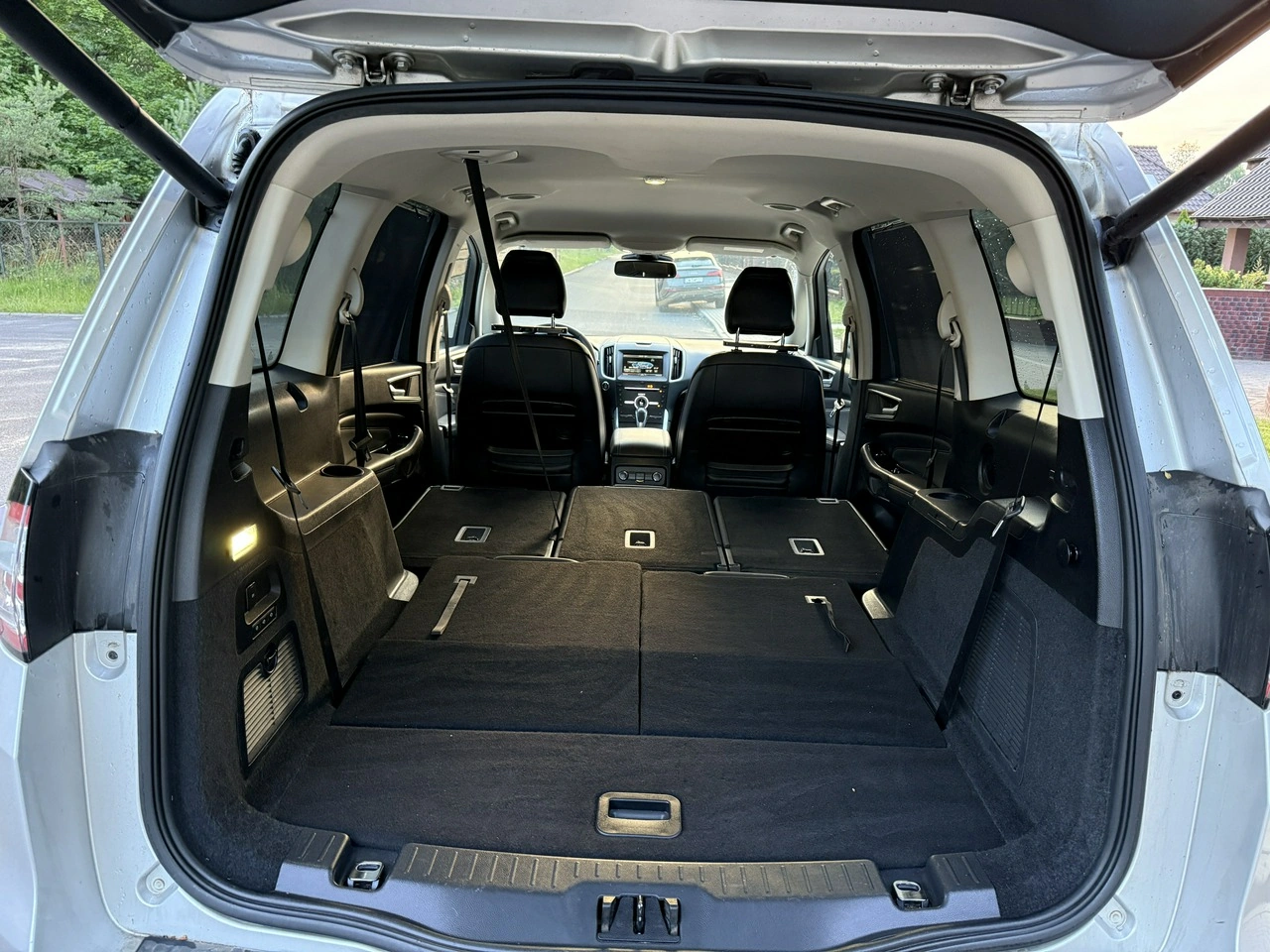 Ford Galaxy - Zdjęcie 11