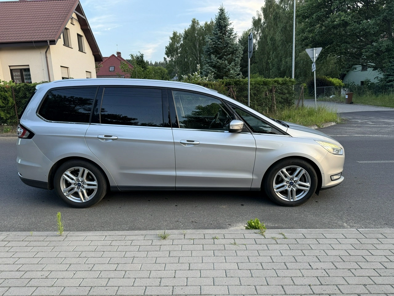 Ford Galaxy - Zdjęcie 17