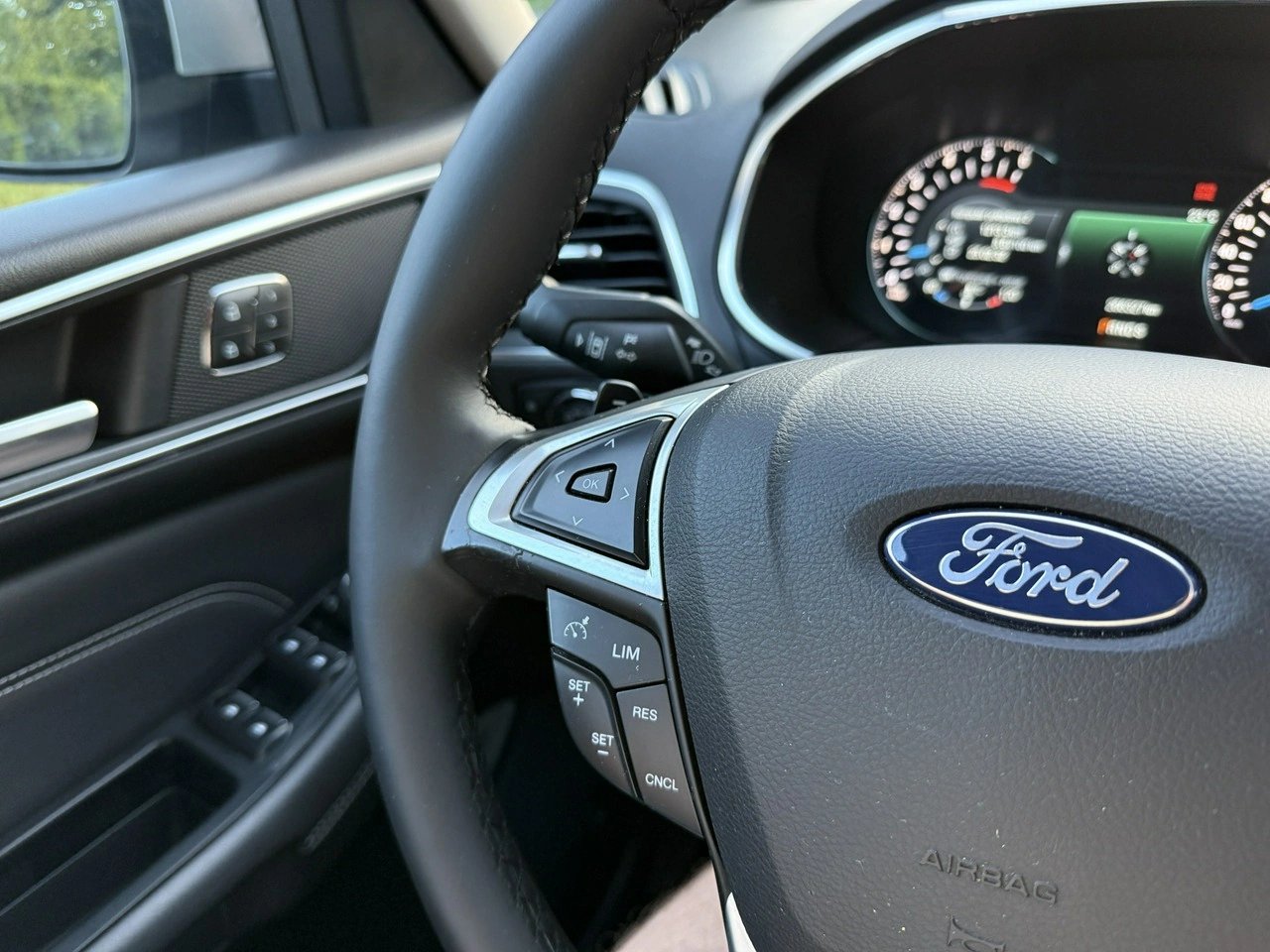 Ford Galaxy - Zdjęcie 32