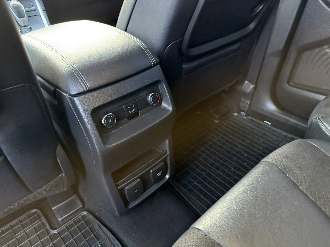 Ford Galaxy - Zdjęcie 37