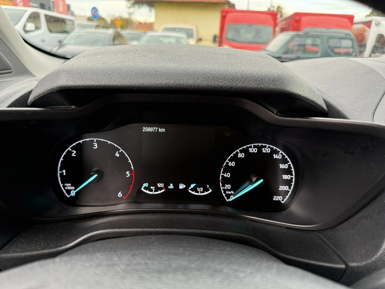 Ford Tourneo Connect - Zdjęcie 17