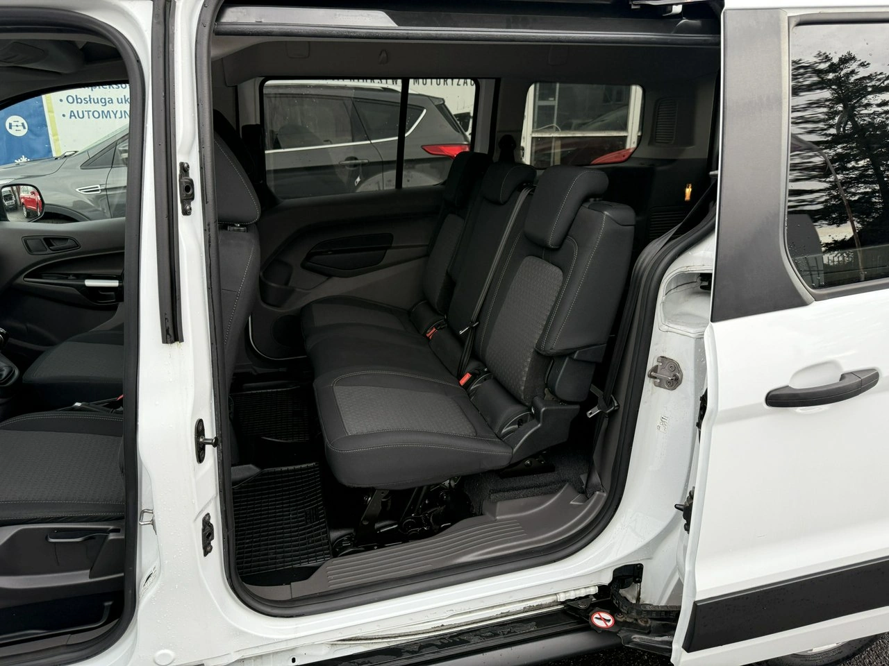 Ford Tourneo Connect - Zdjęcie 20
