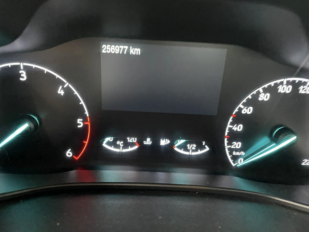 Ford Tourneo Connect - Zdjęcie 28