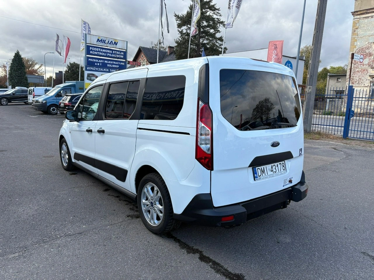 Ford Tourneo Connect - Zdjęcie 9