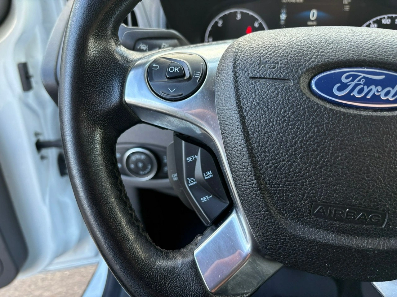 Ford Tourneo Connect - Zdjęcie 16