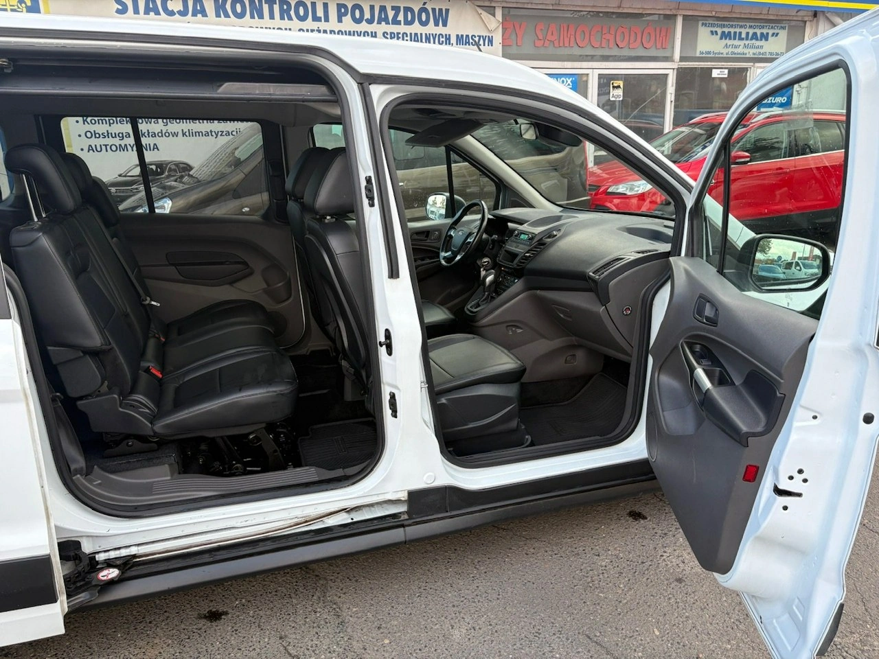 Ford Tourneo Connect - Zdjęcie 22