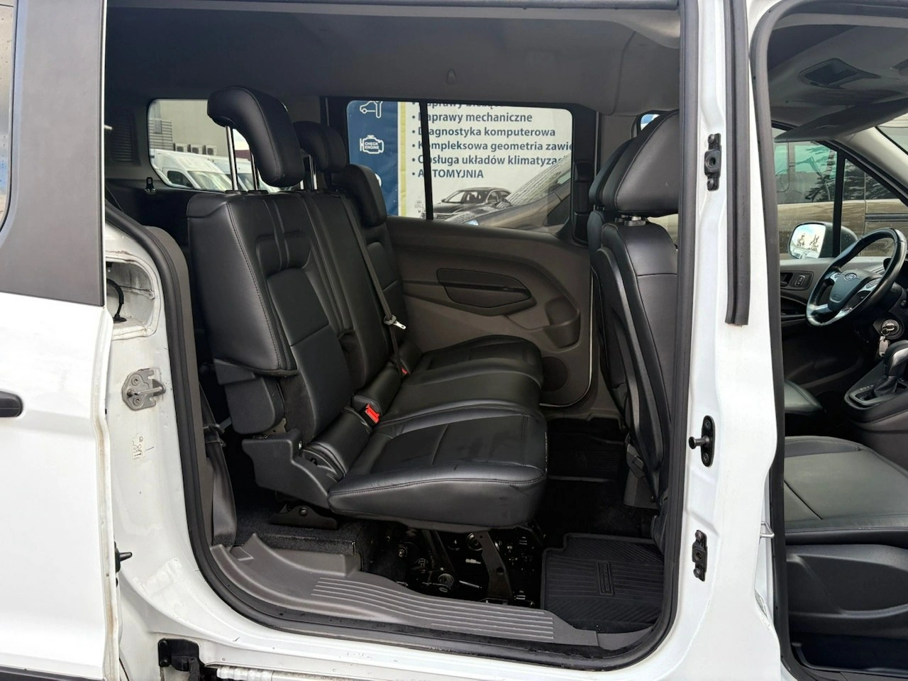Ford Tourneo Connect - Zdjęcie 26