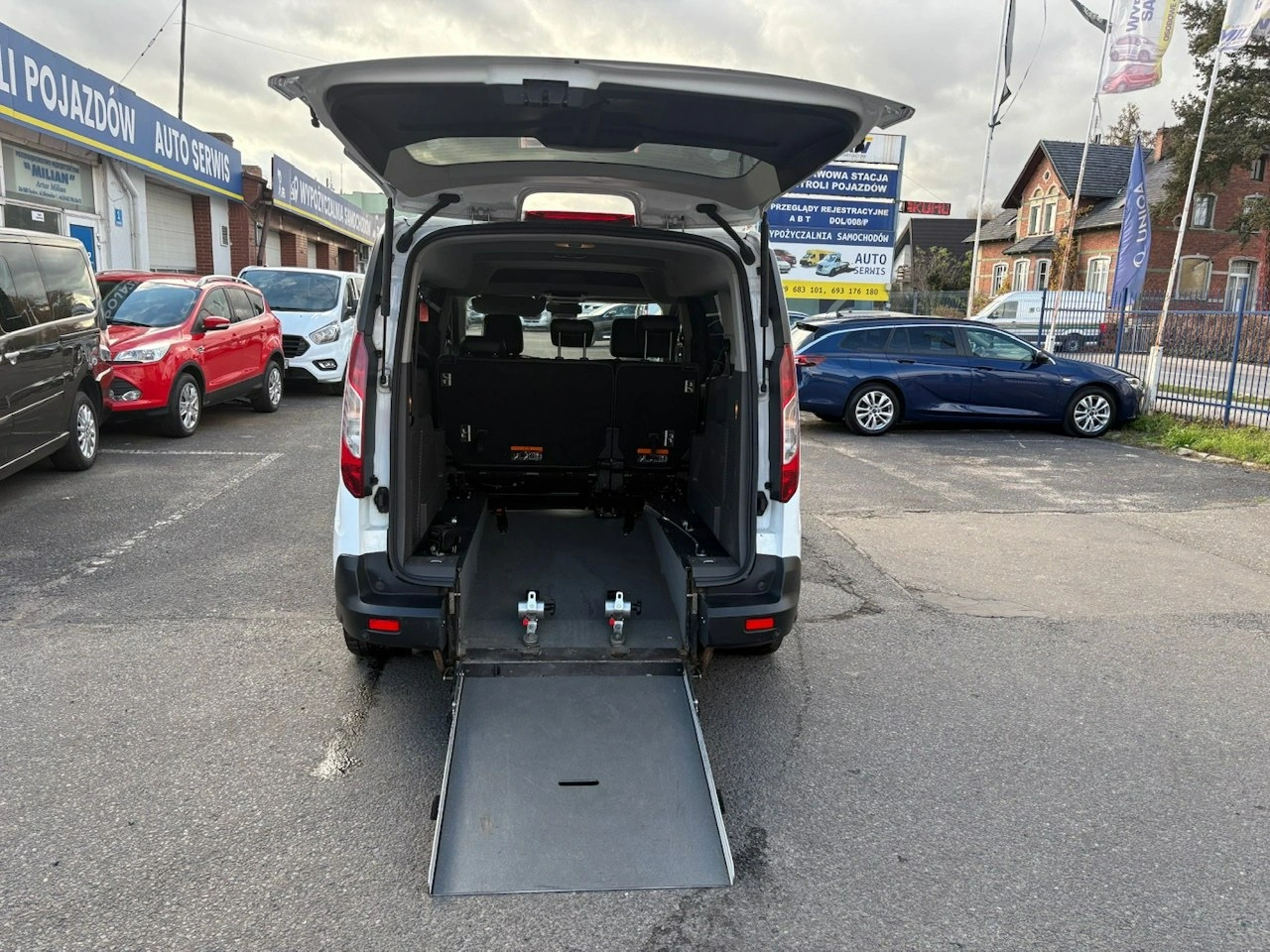 Ford Tourneo Connect - Zdjęcie 2