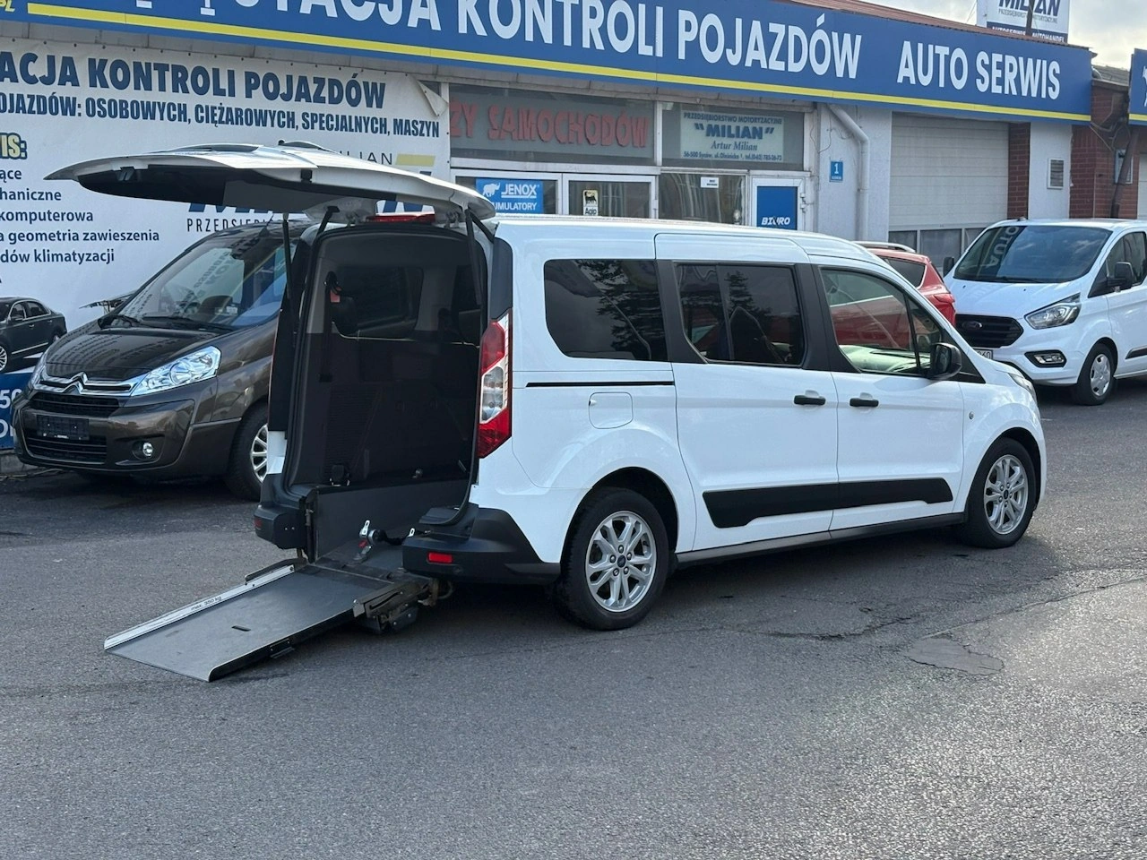 Ford Tourneo Connect - Główne zdjęcie