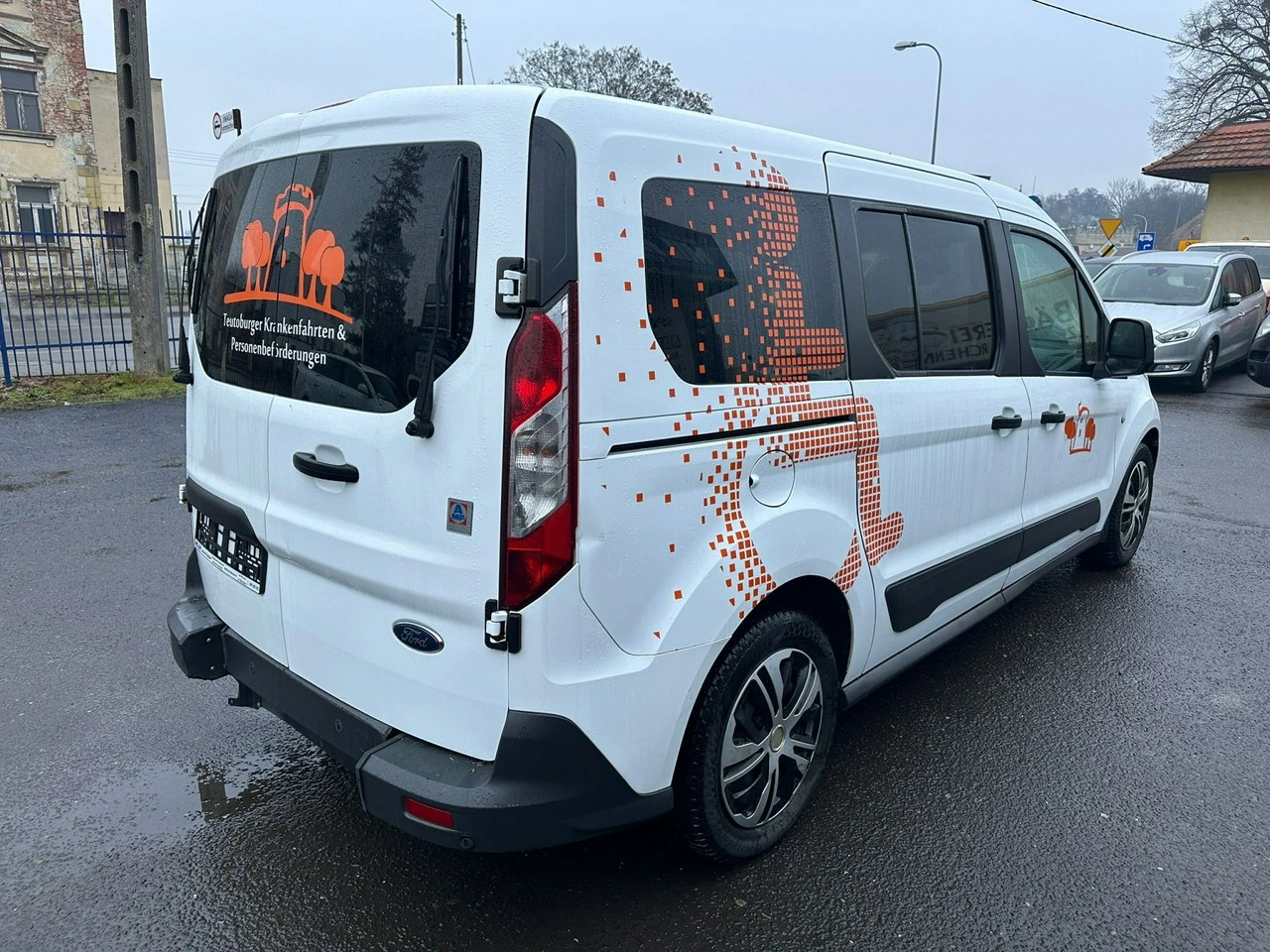 Ford Tourneo Connect - Zdjęcie 4